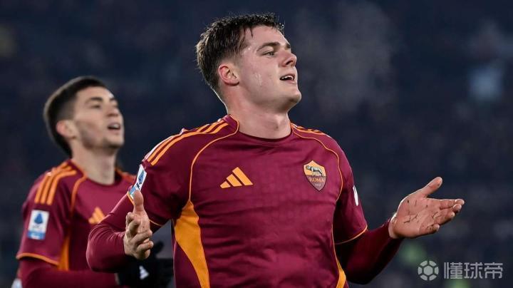 开云-爱游戏-意天空：那不勒斯也在关注埃文-弗格森，孔蒂很欣赏这名前锋