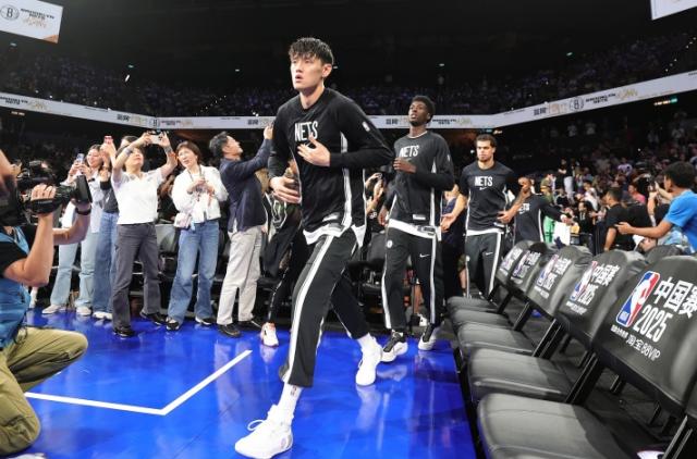 中国赛二番战篮网复仇 曾凡博遗憾未获出场机会