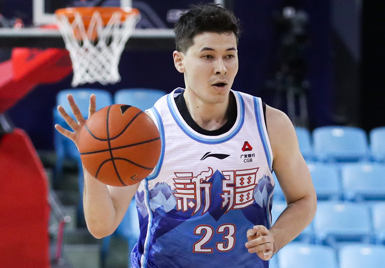 开云体育平台-洋帅首秀！新疆39分狂胜送江苏8连败 阿不都15+5+4庞峥麟15分