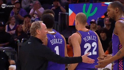 开云-爱游戏-将帅不和反成“燃料”！KD末节19分导演惊天逆转