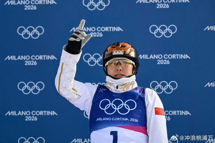 冬奥冠军徐梦桃重返浪姐舞台|冬奥会|卫冕冠军|冬奥冠军综艺|运动员跨界|乘风2026_新浪体育_新浪新闻