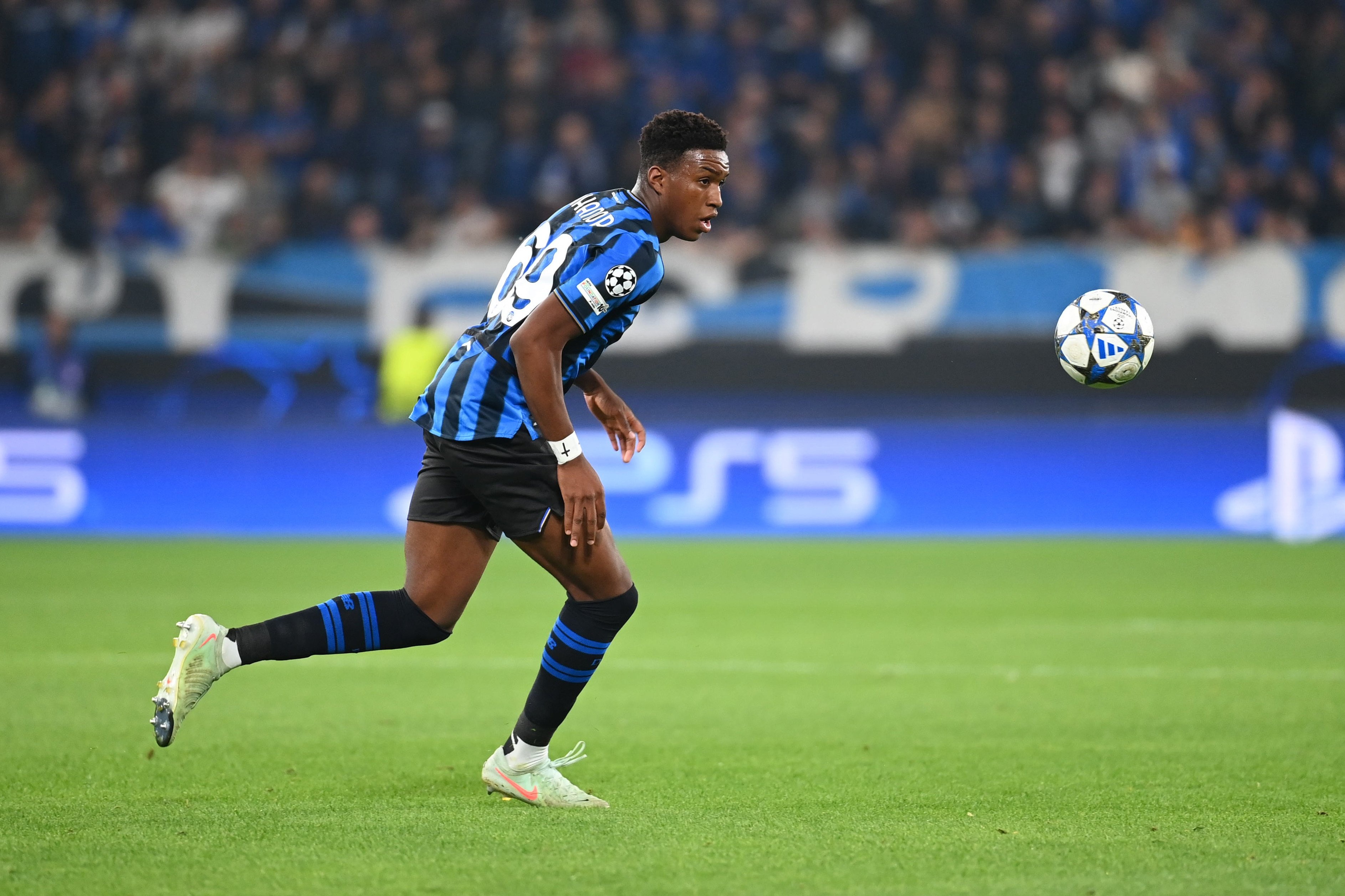 开云登录入口-迪马：皇马有意18岁意大利后卫阿哈诺，亚特兰大将其视为长期投资